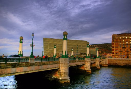 Zurriola's bridge Kuursal