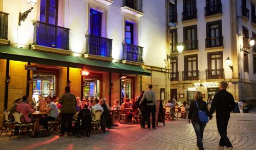 Best clubs and bars in San Sebastian